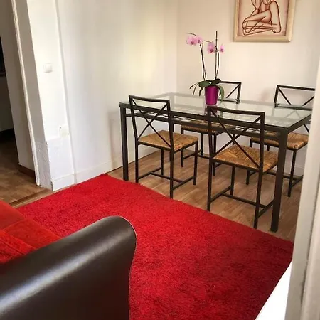 Apartamento 2 Bedrooms With Wifi At