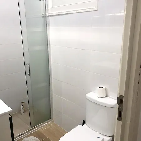 Apartamento 2 Bedrooms With Wifi At *