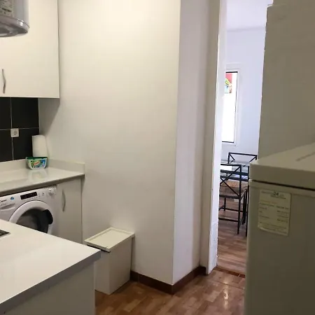 2 Bedrooms With Wifi At Lisboa