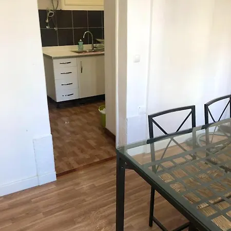 2 Bedrooms With Wifi At * Lisboa